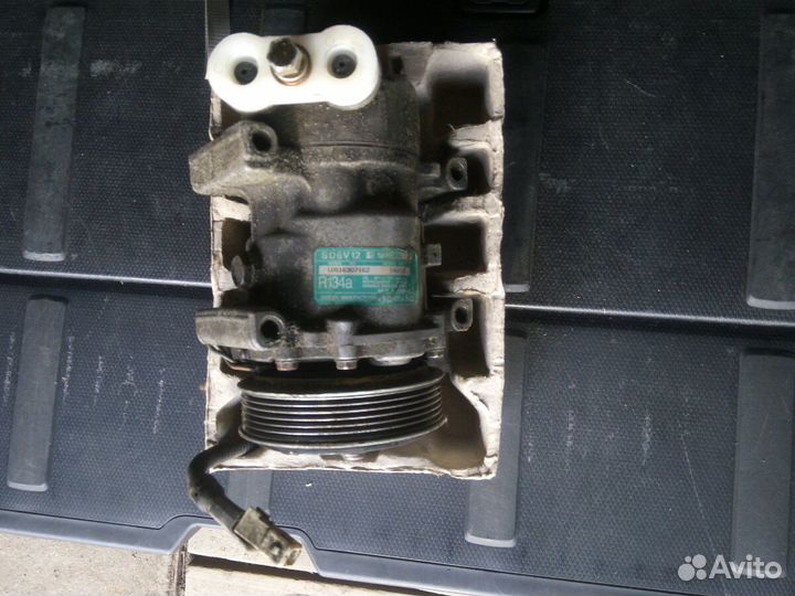 Компрессор кондиционера автомобиля Citroen Peugeot