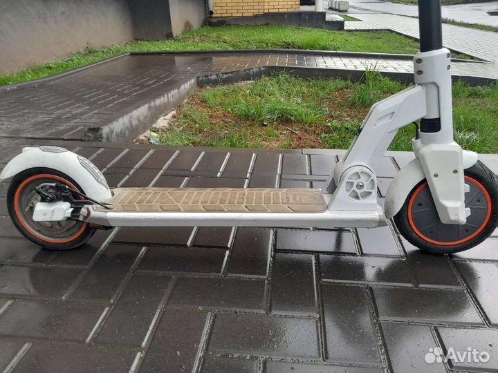 М.22132 Электросамокат Kugo M2 Pro