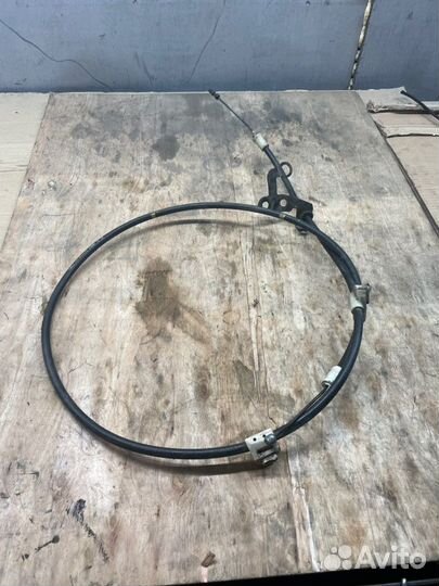 Трос ручника правый Ford Mondeo лифтбэк diesel