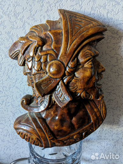 Настенное панно из гипса