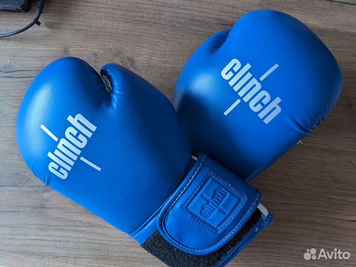 Боксерские перчатки 12 oz