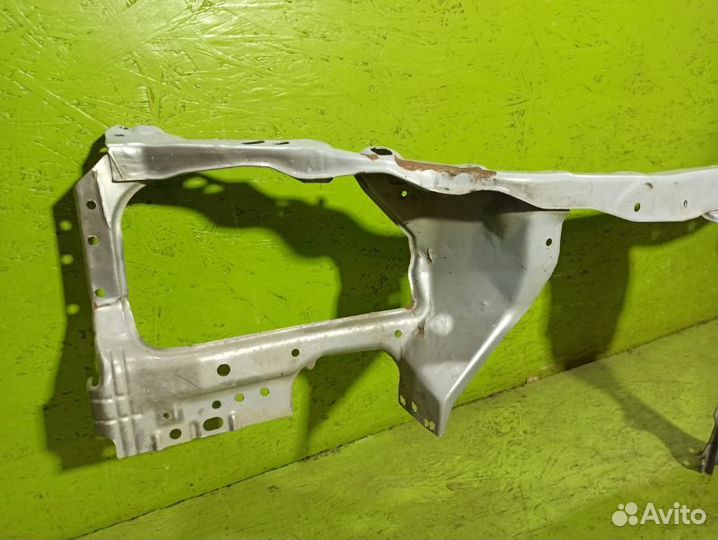 Панель телевизора верхняя Nissan Primera P12 седан