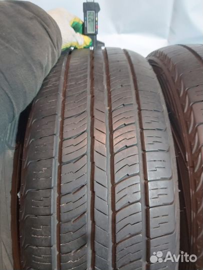 Kumho Road Venture APT KL51 245/65 R17