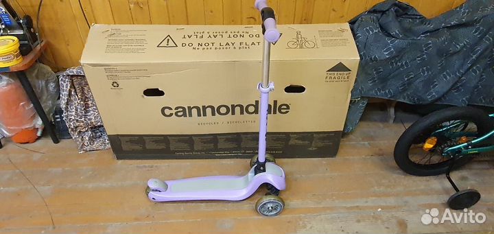 Самокат трехколесный USD PRO для девочки