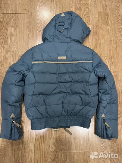 Зимняя пуховая куртка