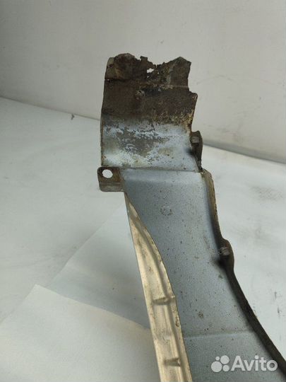 Крыло переднее правое Nissan Bluebird EU14