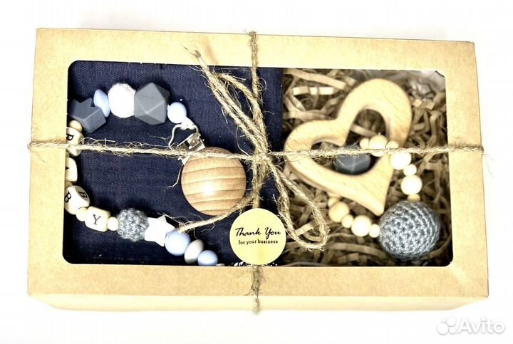 Подарочные набор погремушка, держатель, муслиновы