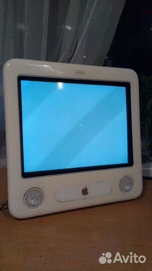 Apple eMac 700MHz