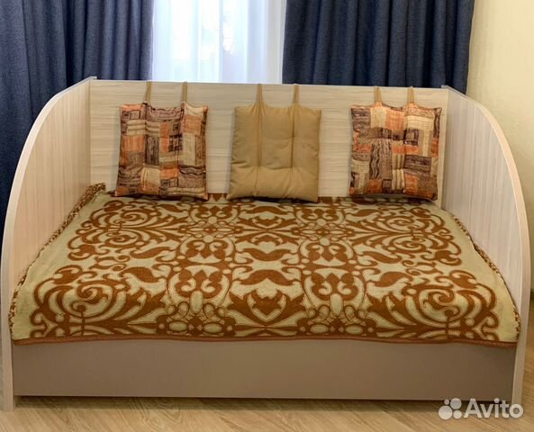 Кровать подростковая