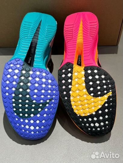 Кроссовки женские Nike ZoomX Vaporfly Next 3