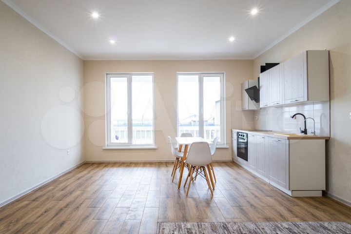 Дом 196 м² на участке 7,5 сот.