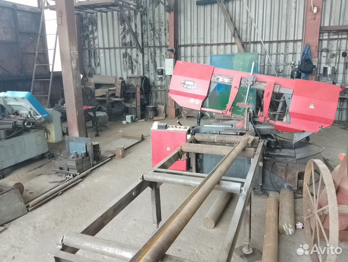 Рубка металла на гильотине