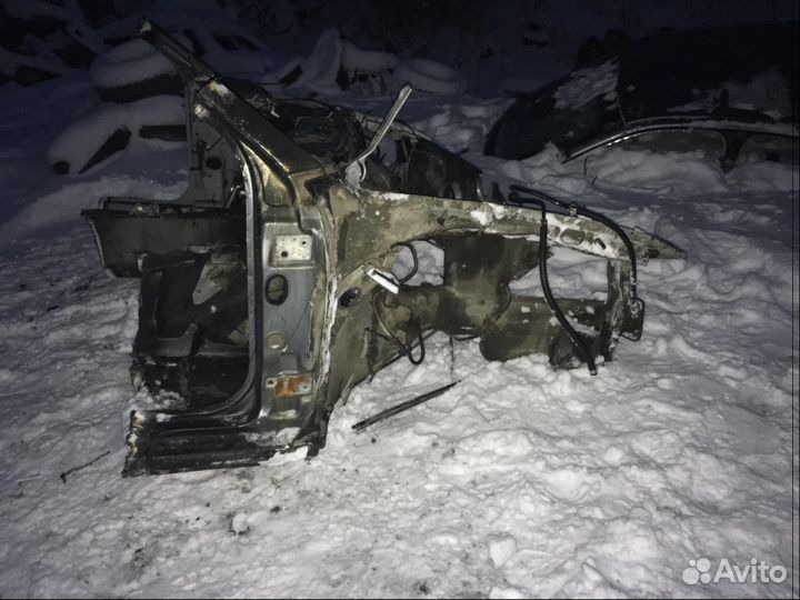 Лонжерон передний правый Audi A4 B5 Ауди А4 Б5