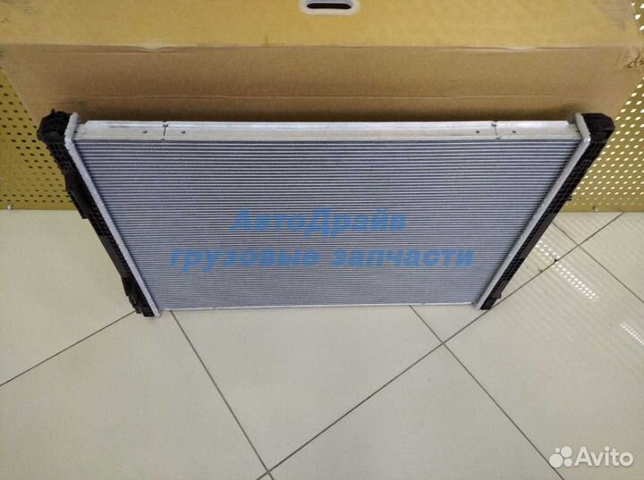 Радиатор Ман Ф2000 без рамки