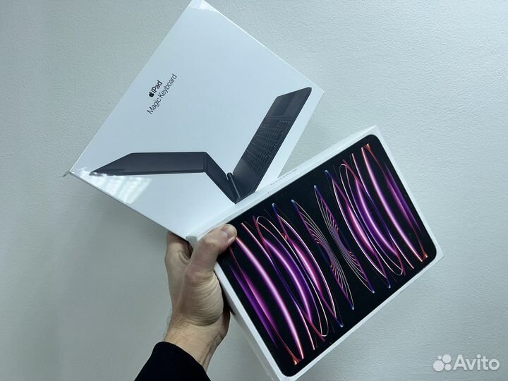 Koмплект iPad 11 Pro M2 256 Gb + Magic Keyboard