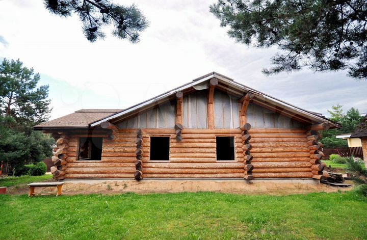 Дом 244 м² на участке 21 сот.