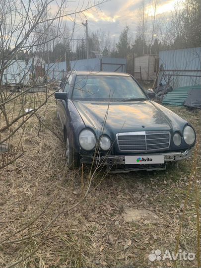 Mercedes-Benz E-класс 3.2 AT, 1996, битый, 400 000 км