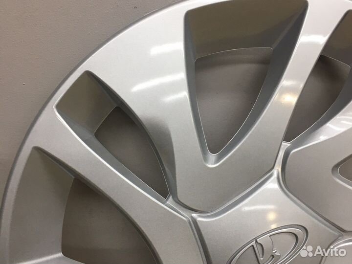 Колпак колеса гранта