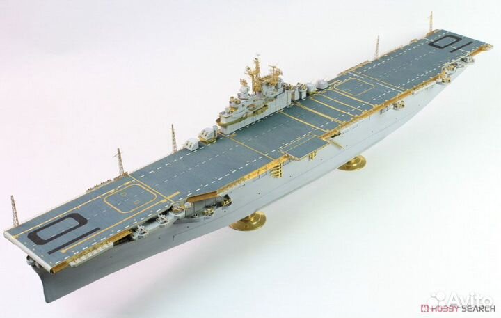 1/350 U.S. CV-10 Yorktown (Trump 05603) + Pontos