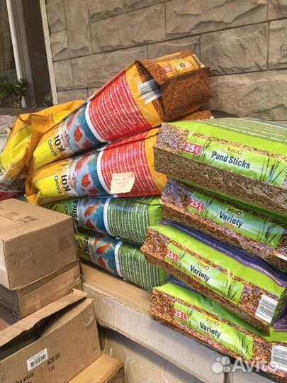 Корма для прудовых рыб