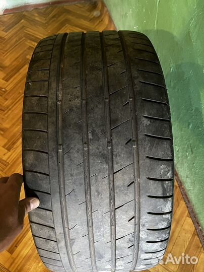 Bridgestone Potenza S001 275/35 R21