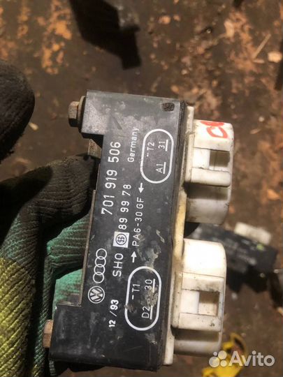 Блок управления вентиляторами Volkswagen Transport