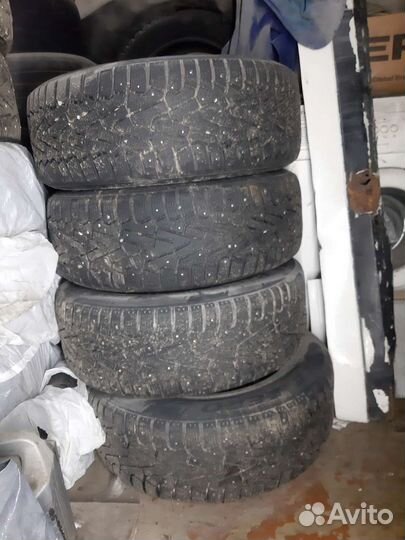 Pirelli Ice Zero 215/55 R17