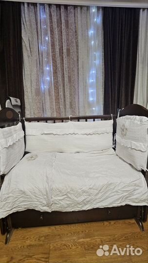 Детская кровать-качалка коричневая деревяная 2в1