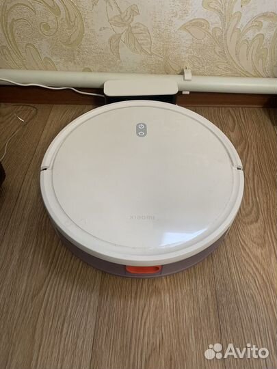 Робот пылесос моющий Vacuum E10
