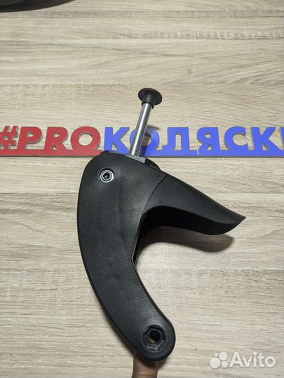 Короткая вилка на детскую коляску