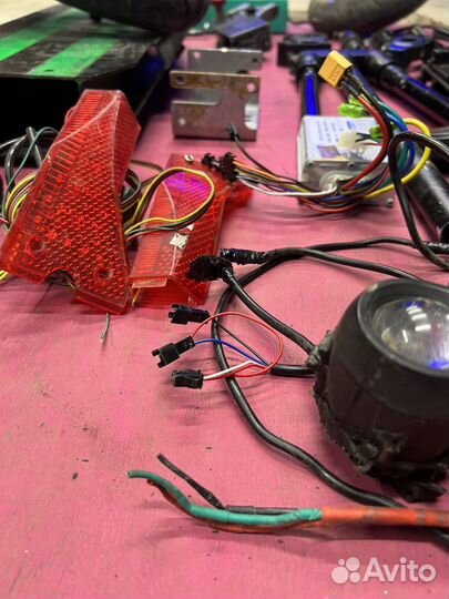 Запчасти для электросамоката Kugoo M4