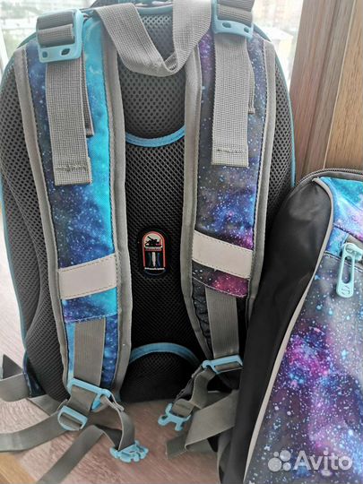 Школьный рюкзак с сумкой для обуви