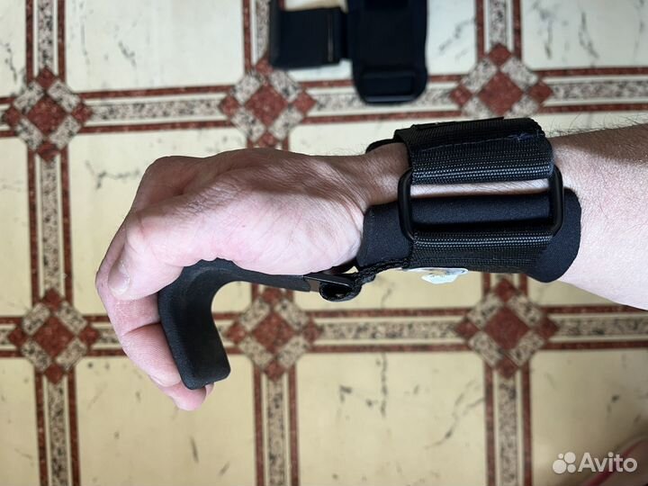 Крюки для подтягиваний и тяги