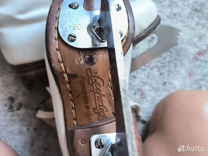 Фигурные коньки скороход