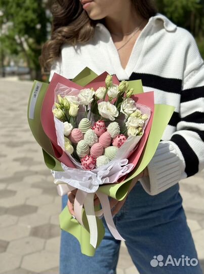 Букеты из клубник в шоколаде