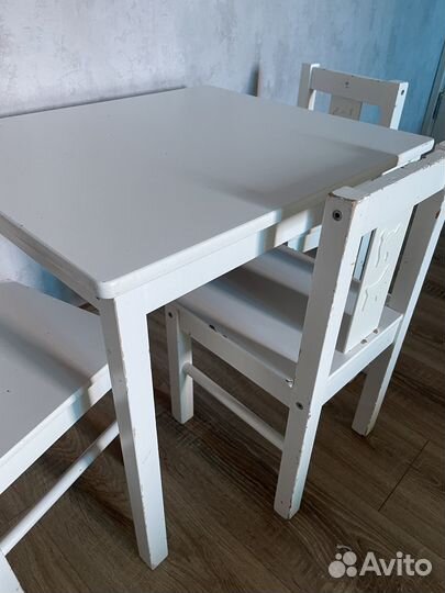 Столы, стулья