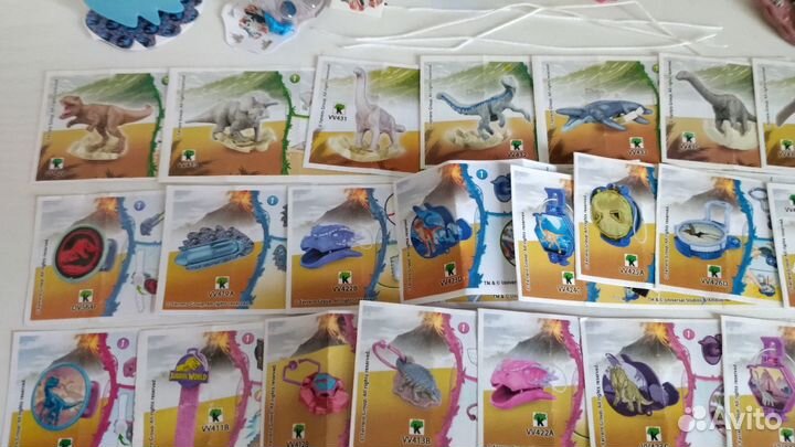 Киндер-Джой Динозавры 2020