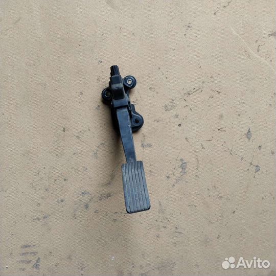 Педаль газа mitsubishi outlander xl 2008 Европа