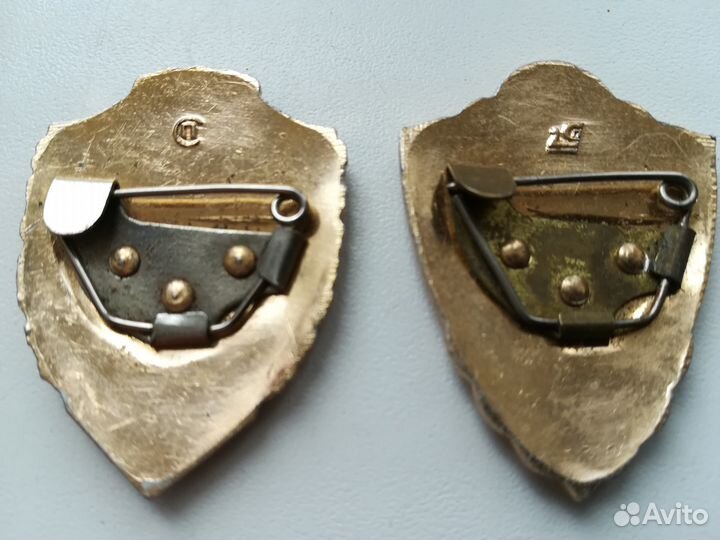 Значки-монеты