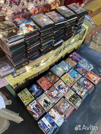 DVD диски одним лотом, распродажа 400 штук