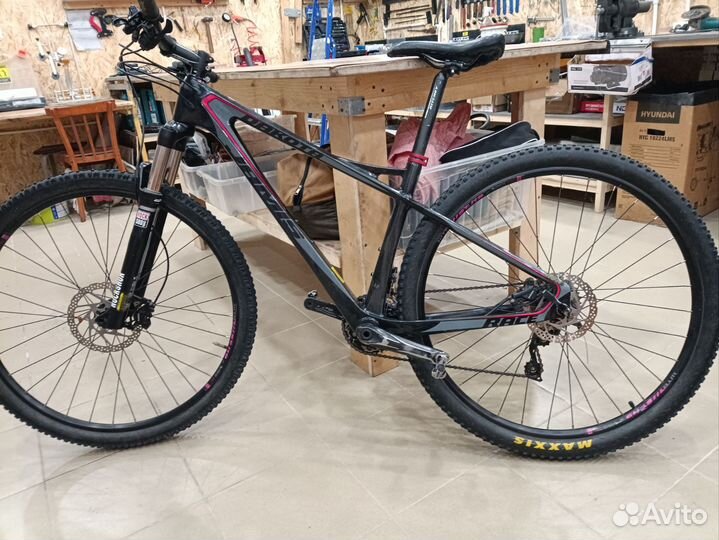 Карбоновый велосипед Jamis Dakota 29