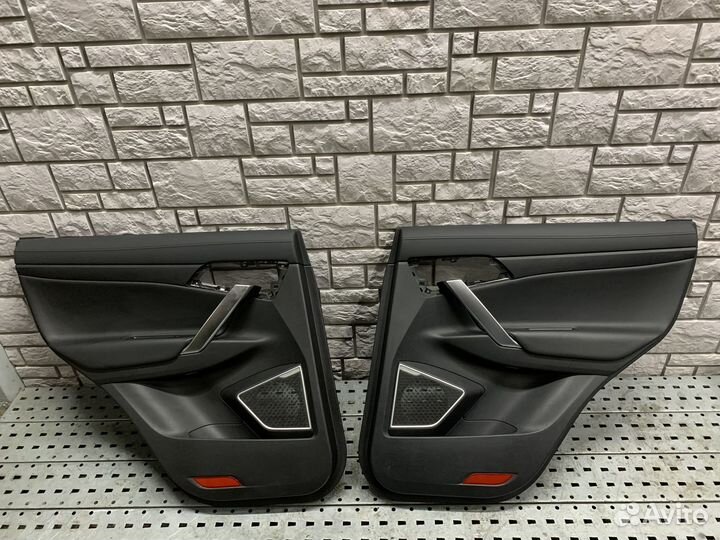 Geely Atlas Обшивка двери задней левой и правой