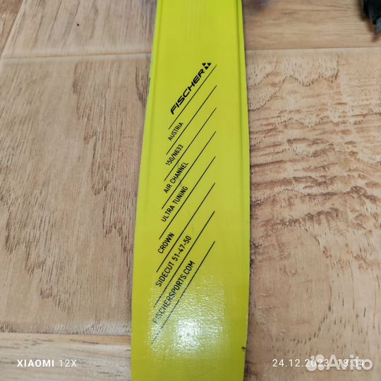 Лыжи беговые и налокотники хоккейные детские