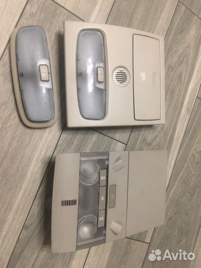 Плафон освещения салона