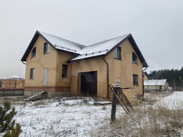 Дом 185 м² на участке 10 сот.