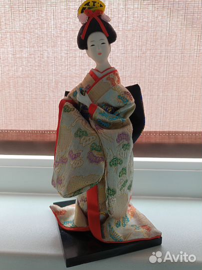 Японская статуэтка