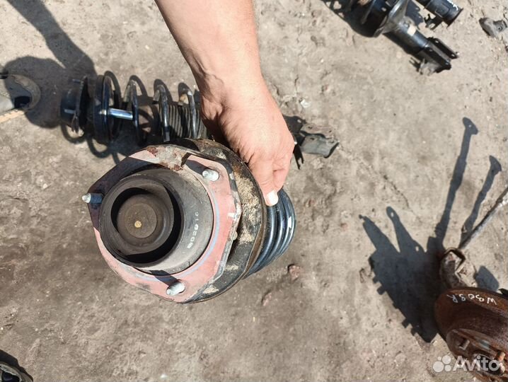 Задняя левая стойка Chevrolet Lacetti