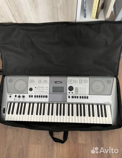 Синтезатор Yamaha psr e413