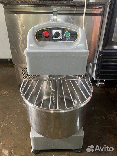 Тестомес спиральный