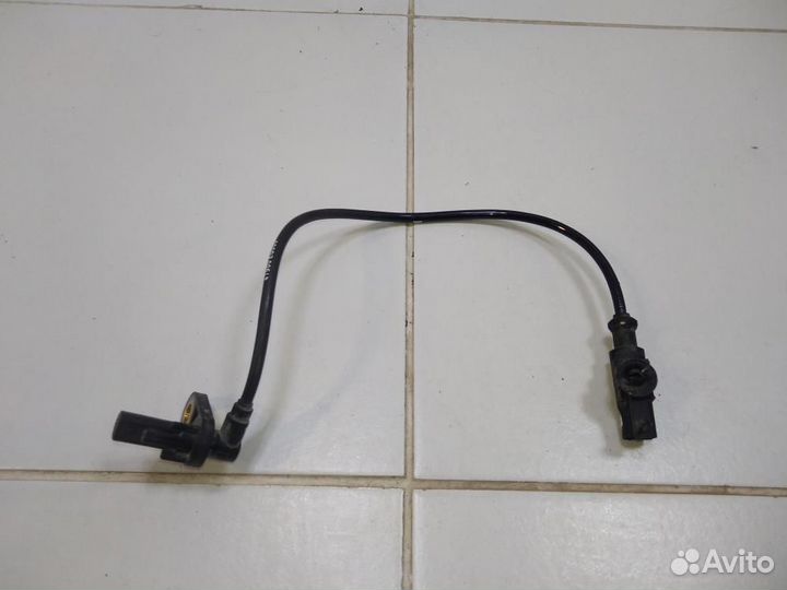 Датчик ABS задний левый Infiniti G35 G25 V36